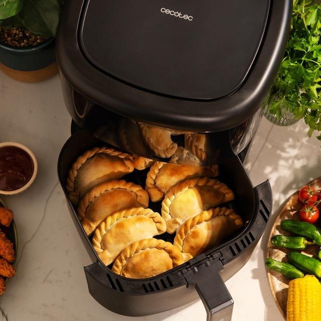 EAN 8435484049931 - Cecotec Cecofry Bombastik 6000 Full Sencillo 6 L Independiente 1700 W Freidora de aire caliente Negro imagen 10