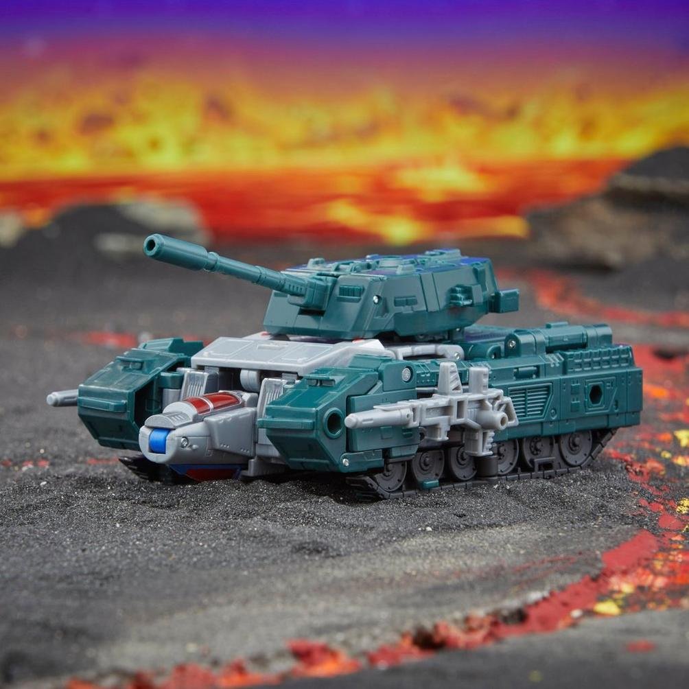 Figura Hasbro Transformers Legacy United Deluxe Overcharge