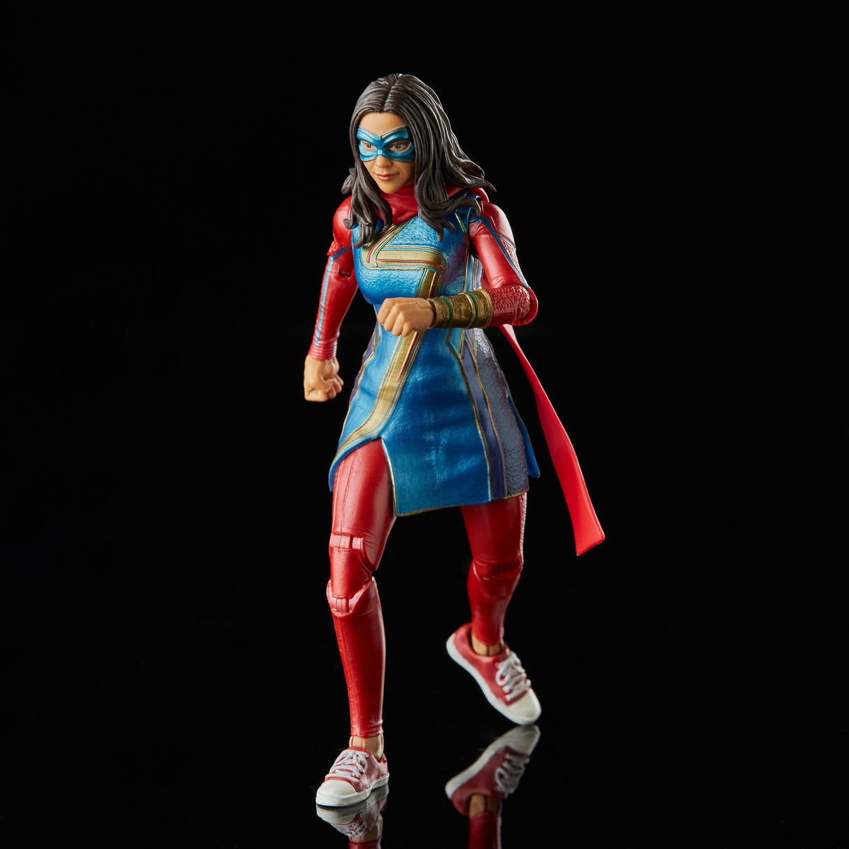 Figura Ms. Marvel - Marvel Legends 15cm