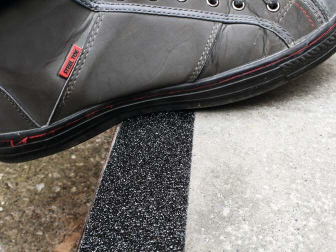 Durable Duraline Grip+ Apto Para Uso En Interior Adecuado Para Uso En Exteriores 15 M Aluminio, Plástico Negro