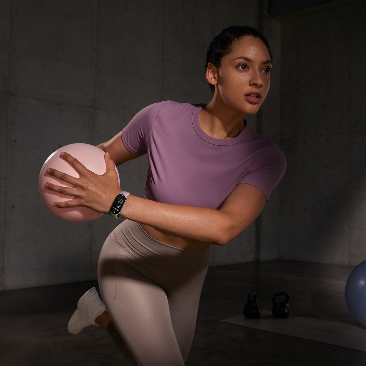 EAN 6932554419844 - Xiaomi Smart Band 10 Rose AMOLED Pulsera de actividad 4,37 cm (1.72") Rosa imagen 10