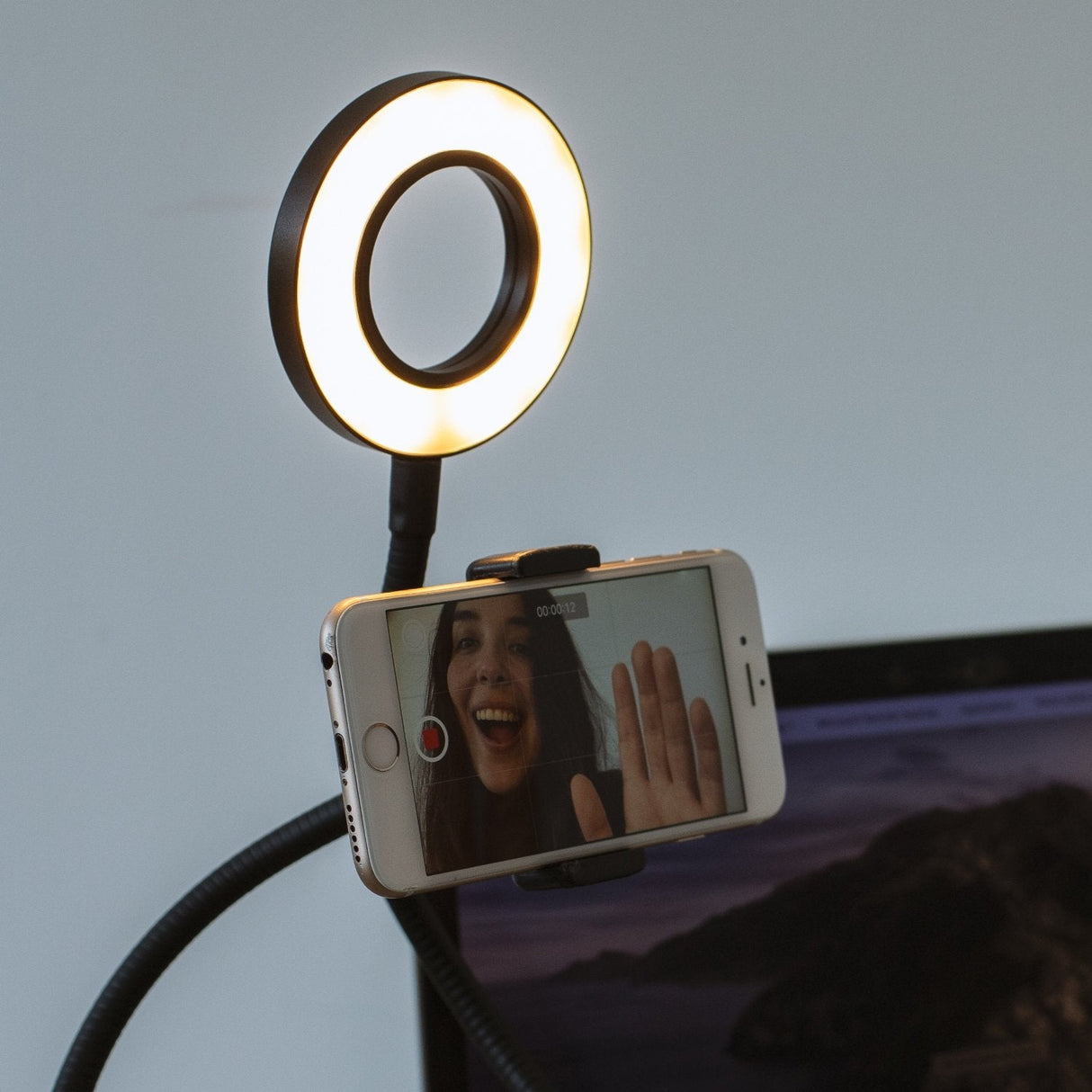 Thumbsup! Vlogging Light Anillo De Luz Para Selfies Con Soporte Para Smartphone