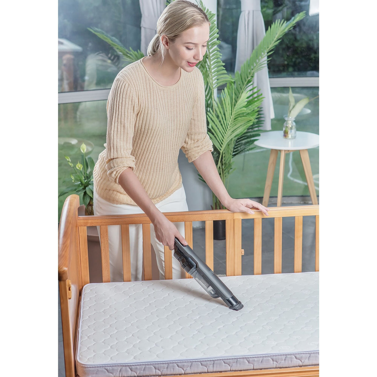 Aspiradora De Mano Black & Decker Dvc320b21-Qw Titanio