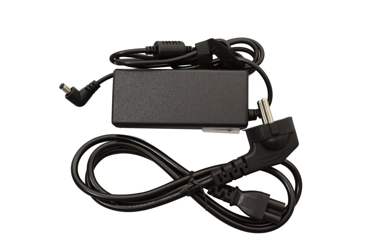 EAN 5711045024122 - CoreParts MBA1245 adaptador e inversor de corriente Interior 20 W Negro imagen 1