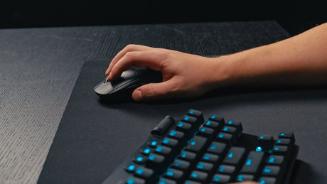 EAN 5099206104556 - Logitech G 910-006639 ratón Juego mano derecha RF inalámbrico Óptico 32000 DPI imagen 5