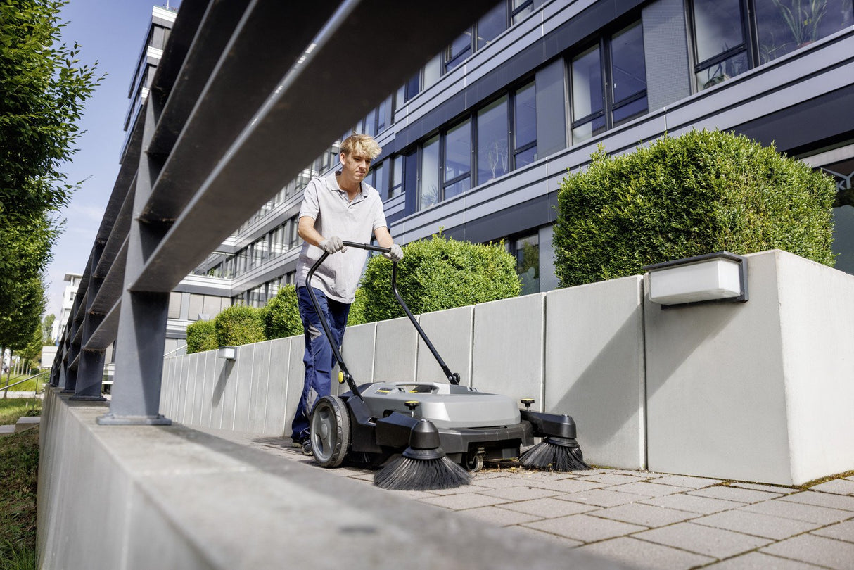 EAN 4054278809519 - Karcher AG KM 70/20 C 2SB escoba Antracita, Negro, Amarillo imagen 2
