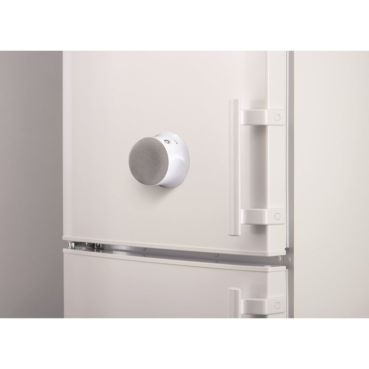 Ultron Mag Soundmate Magnetic Bt Speaker 1 Mück Blanco