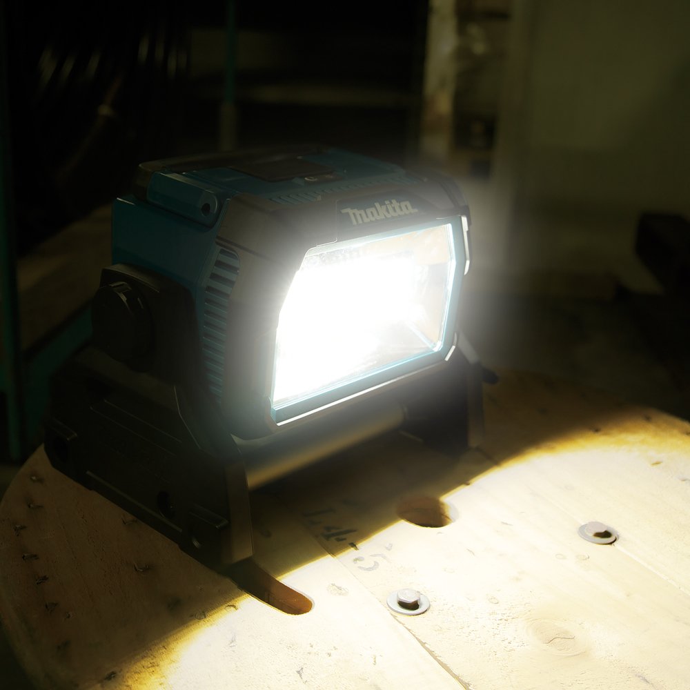 EAN 0088381888264 - Makita DML809 Verde LED imagen 16