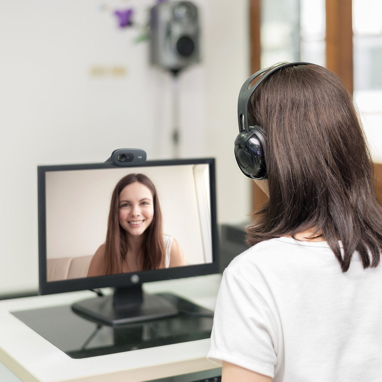 Logitech C270 Webcam Hd 720p - 3mpx - Usb 2.0 - Microfono Integrado - Angulo De Vision 60º - 960-001063