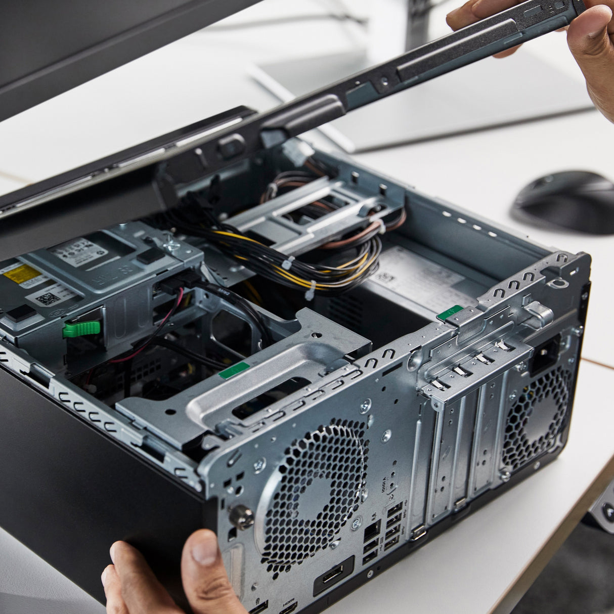 Pc Hp Elite 800 G9 I7-14700 Syst 512gb 32gb Npi W11p