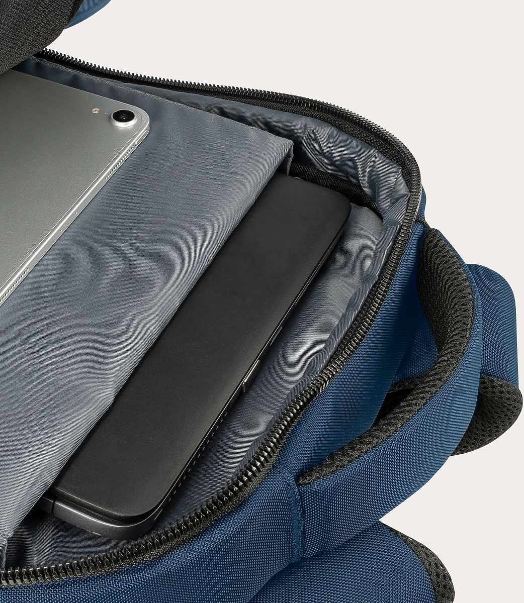 EAN 8020252161207 - Tucano Lunar 40,6 cm (16") Mochila Azul imagen 7
