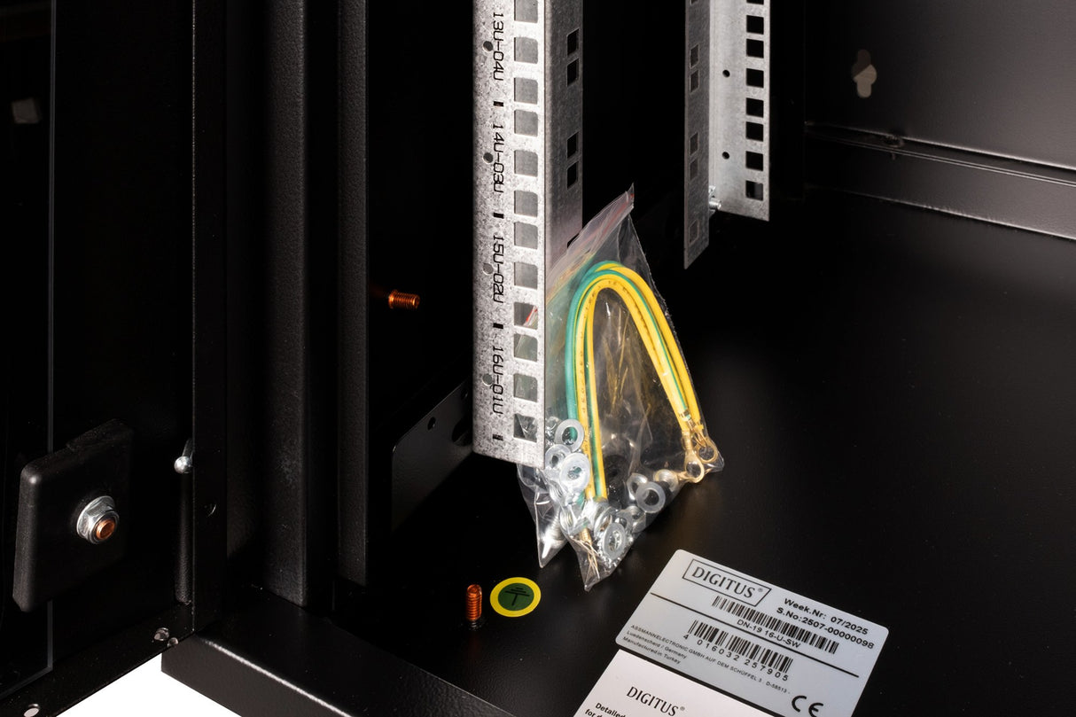 EAN 4016032257905 - Digitus DN-19 16-U-SW armario rack 16U Bastidor de pared Negro imagen 5