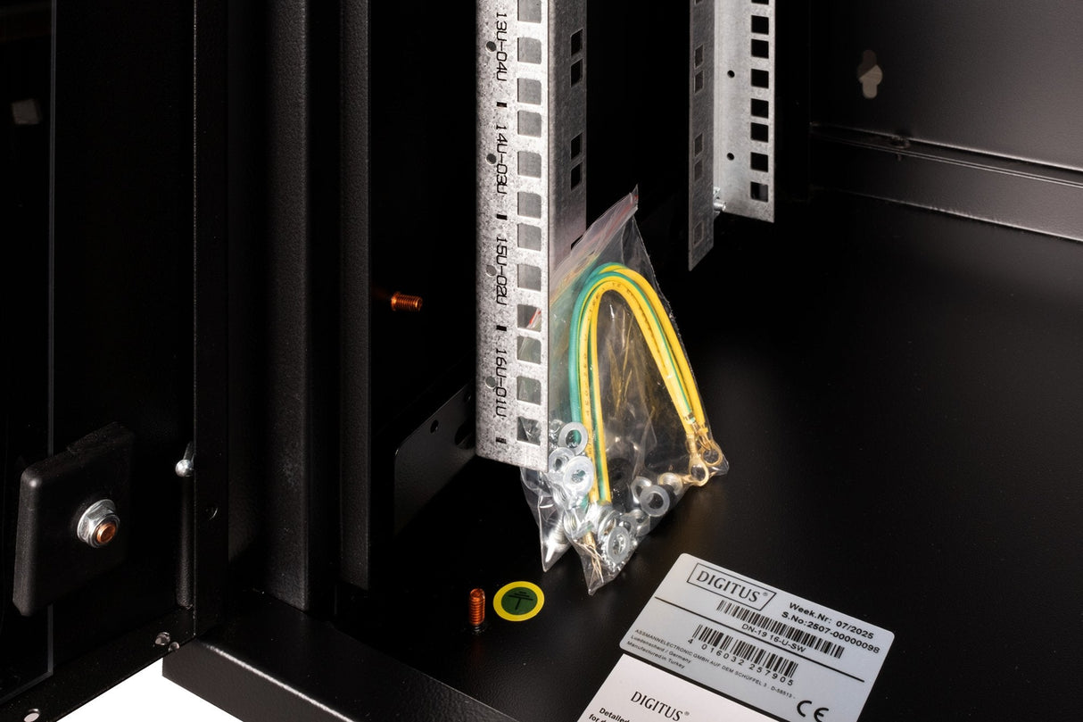 EAN 4016032257905 - Digitus DN-19 16-U-SW armario rack 16U Bastidor de pared Negro imagen 5