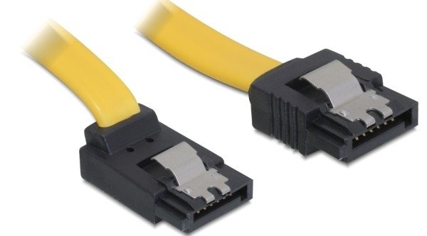 EAN 4043619824724 - DeLOCK 0.3m SATA Cable cable de SATA 0,3 m Amarillo imagen 1