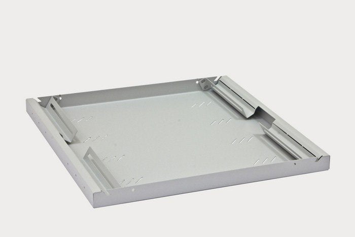 EAN 8595105074336 - Triton Shelf with perforation 1U 650mm imagen 1