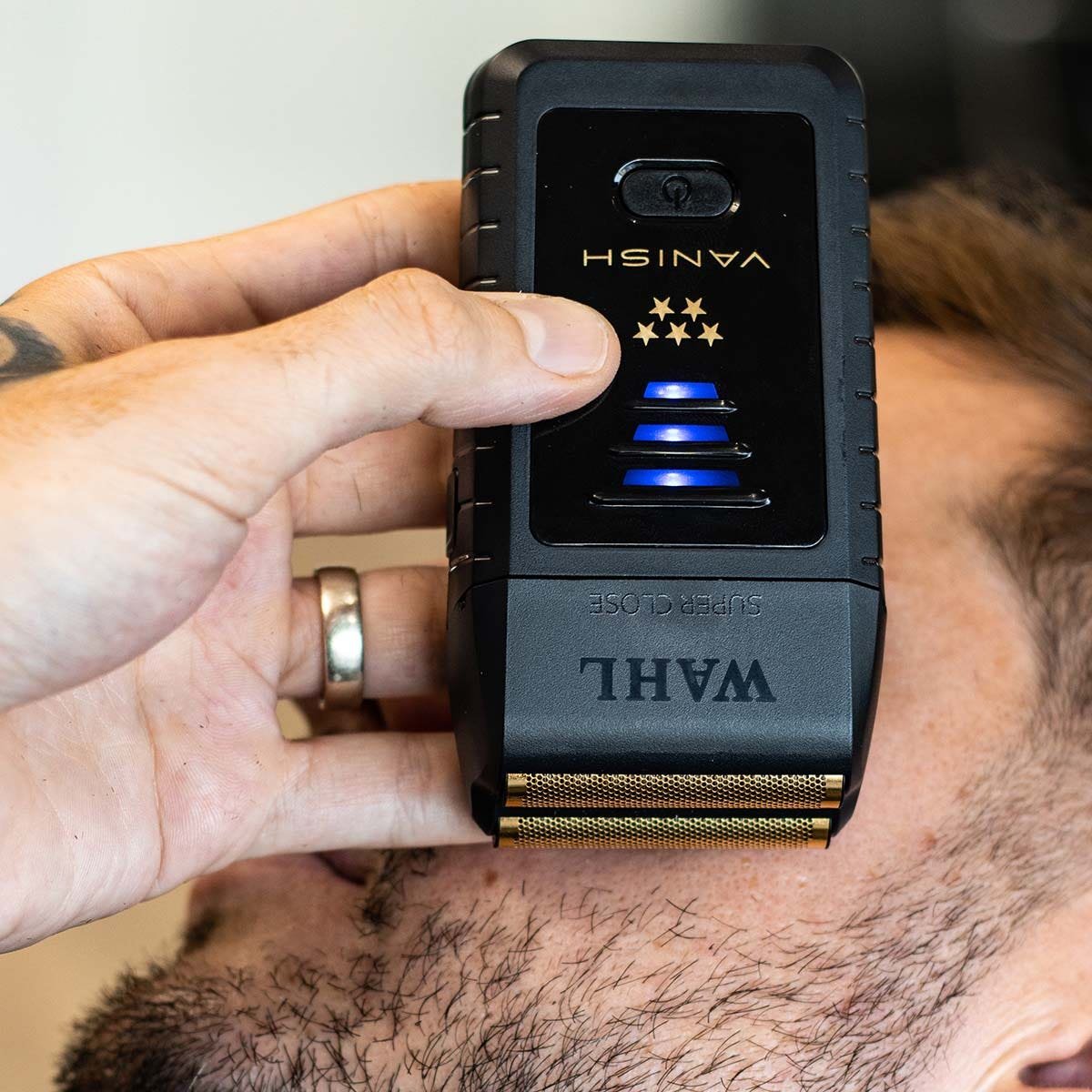 EAN 0043917025780 - Wahl Vanish Máquina de afeitar de láminas Negro, Oro imagen 8