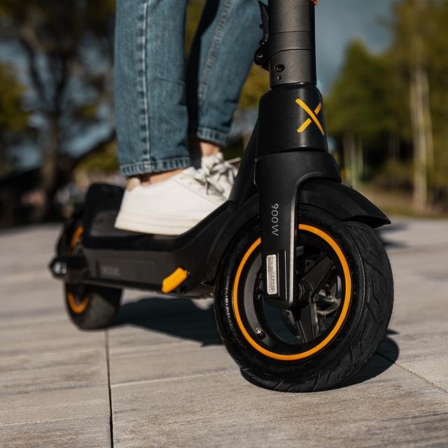 EAN 8435484071086 - Cecotec 07108 patinete eléctrico Negro, Amarillo 25 kmh 10 Ah imagen 8