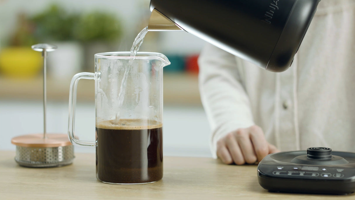 EAN 622356243292 - Ninja KT200EU tetera eléctrica 1,7 L 3000 W Negro imagen 4