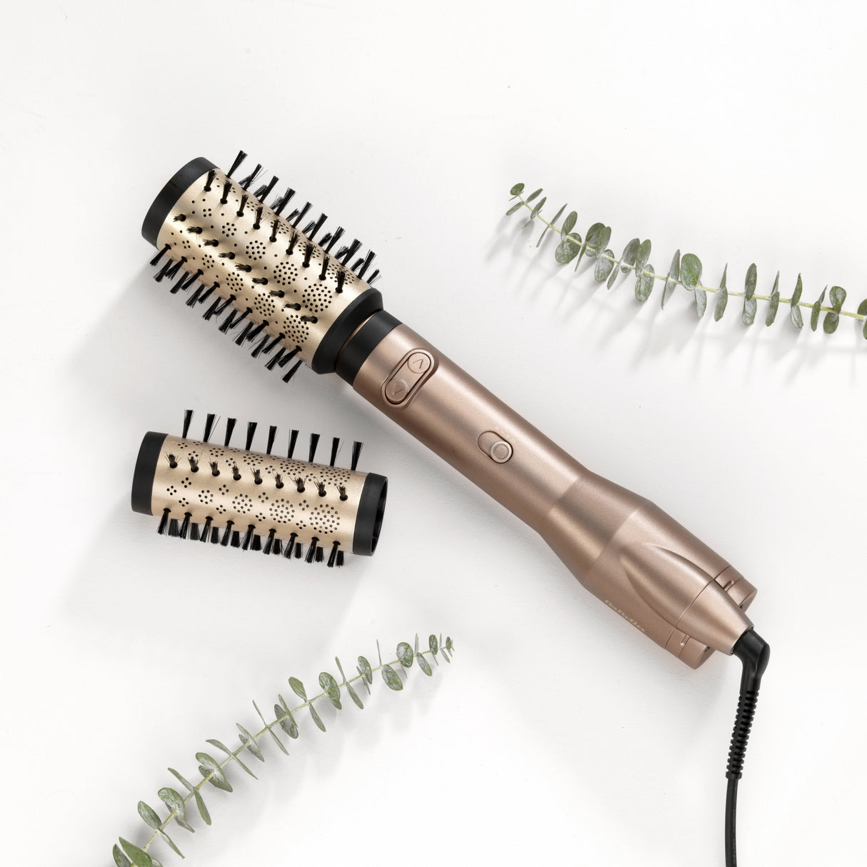 EAN 3030050153804 - BaByliss Big Hair Dual - Gold Edition Cepillo de aire caliente Caliente Oro 650 W 2,5 m imagen 7