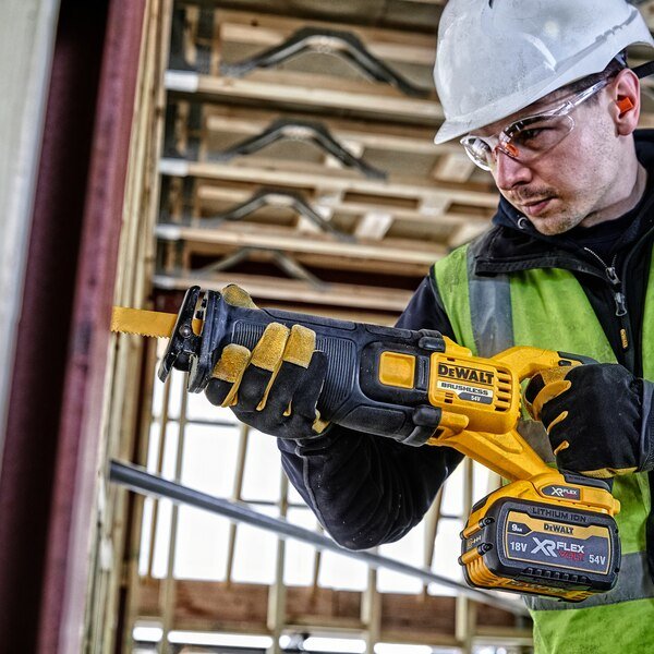 EAN 5035048736623 - DeWALT DCS389NT sierra recíproca 3000 spm Amarillo imagen 6