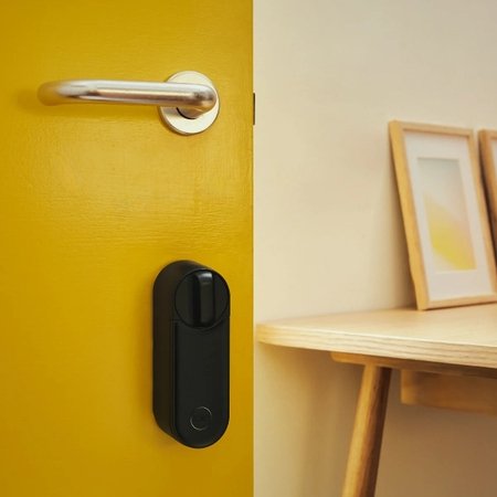 Yale Linus Smart Door Lock L2 (Efigs, Negro)