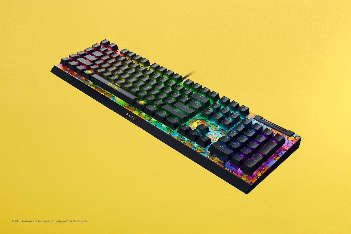 Teclado Razer Blackwidow V4 X Green Switch Pokemon Kanto Starters (Us Layout) (Rz03-04704200-R3m1)