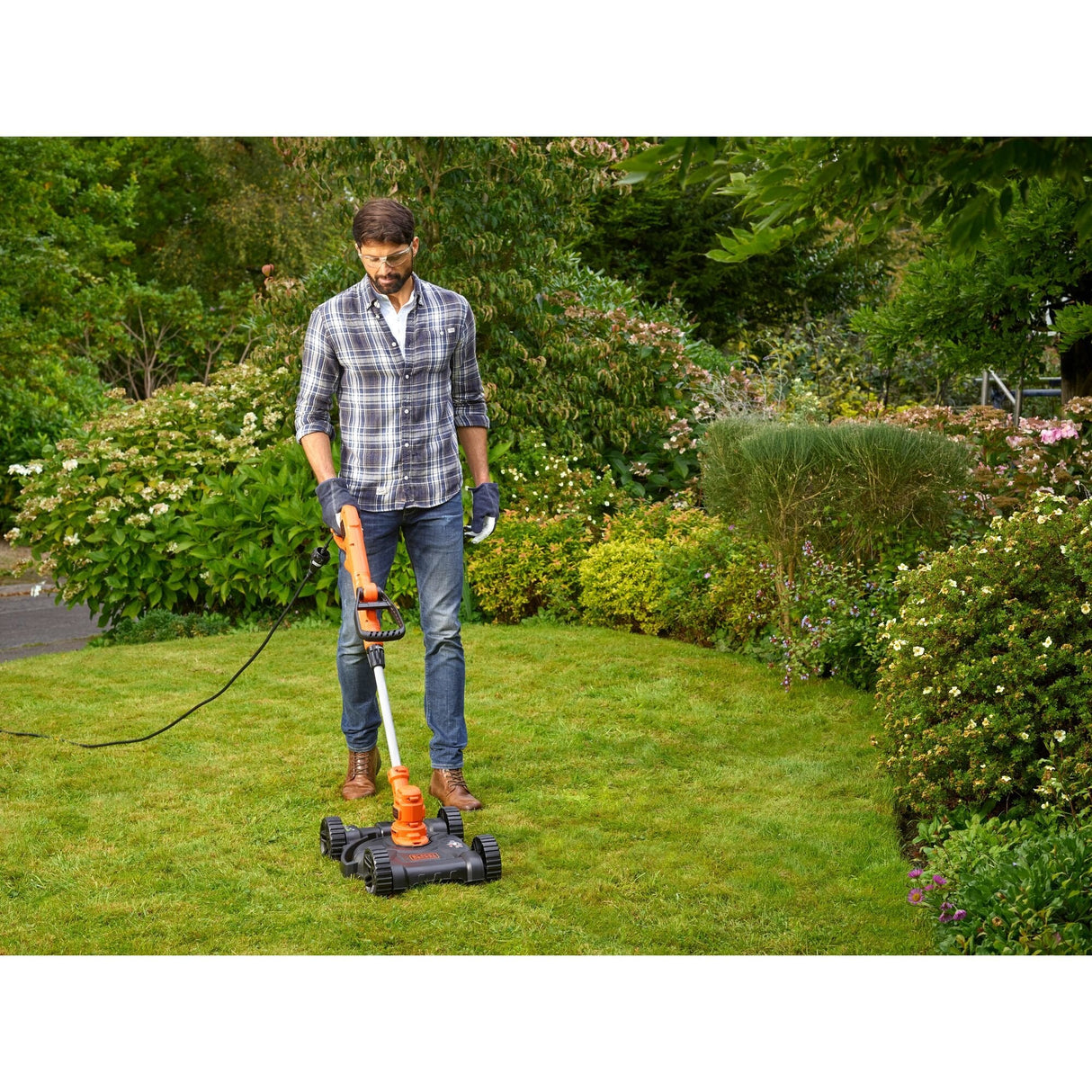 Black+Decker Set Multicortadora 3 En 1 Besta530cm-Qs, Cortacésped Naranja/Negro, 550 W, Incluido Chasis De Cortacésped Besta530cm-Qs