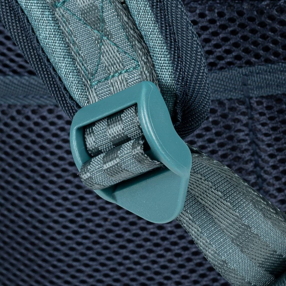 Rivacase Suzuka 7760 Mochila 15.6" Color Aguamarina Poliéster