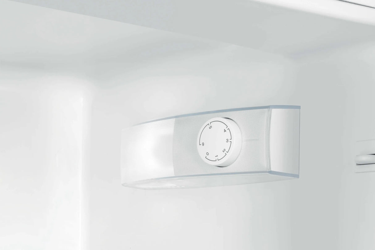 EAN 7332543733088 - Electrolux LRB3AE12S frigorífico Integrado 208 L Blanco imagen 7