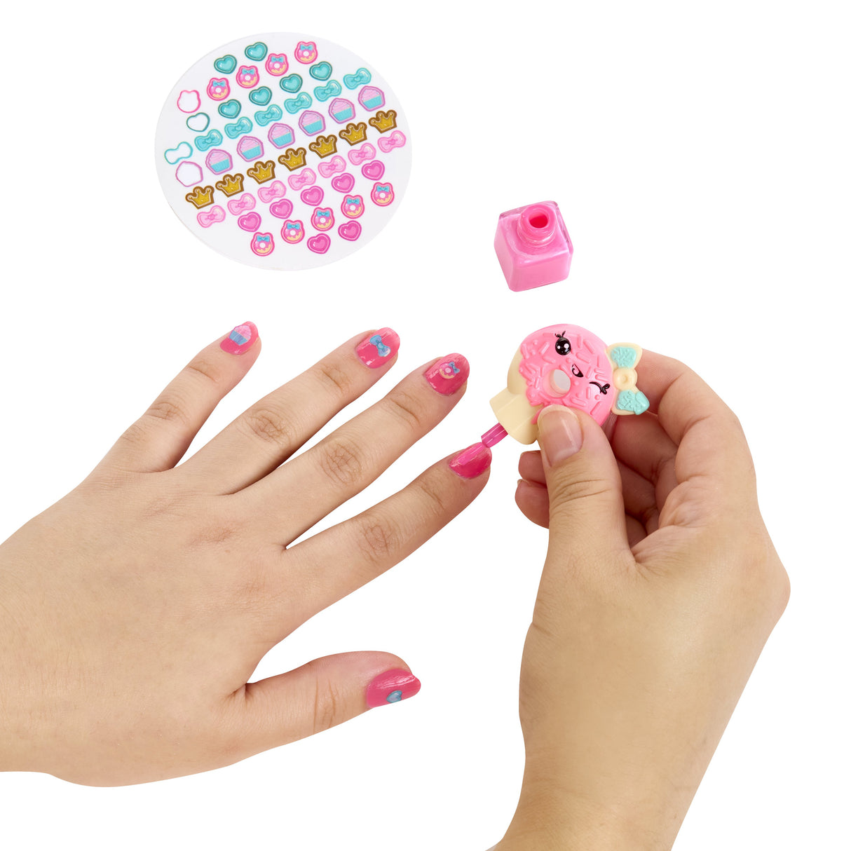 EAN 35051546733 - MGA Entertainment Yummiland Beauty Bag Playset + Lip Gloss Doll - Cupcake Beauty Bag imagen 4