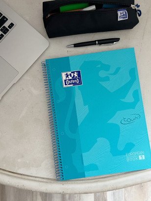Oxford Cuaderno Europeanbook 1 School Microperforado 80 Hojas 1 Línea Tapas Extraduras Touch A4+ Azul Pastel -5u-