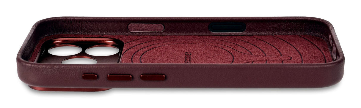 Decoded Leather Backcover Iphone 17 Pro Dark Ruby