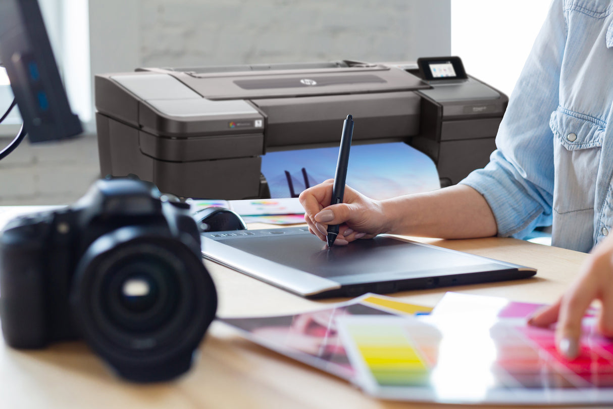 EAN 0192018667655 - HP Designjet Z9+ 24-in PostScript Printer impresora de gran formato Inyección de tinta Color 2400 x 1200 imagen 11