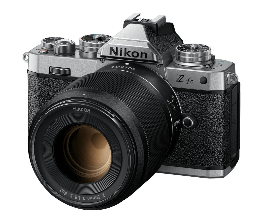 Cámara Evil Nikon Z Fc Con Objetivos Dx 16-50mm Vr Y Dx 50-250 Vr - Negro Plata