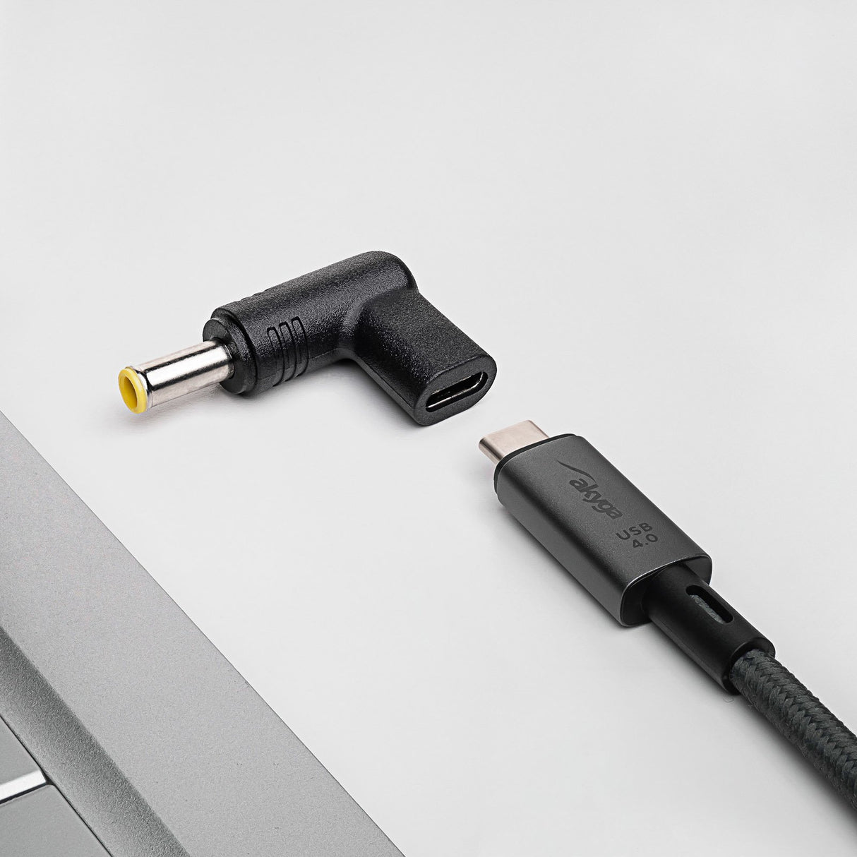 EAN 5901720138293 - Akyga AK-ND-C16 cambiador de género para cable USB-C 5.5 x 3.0 mm Negro imagen 2