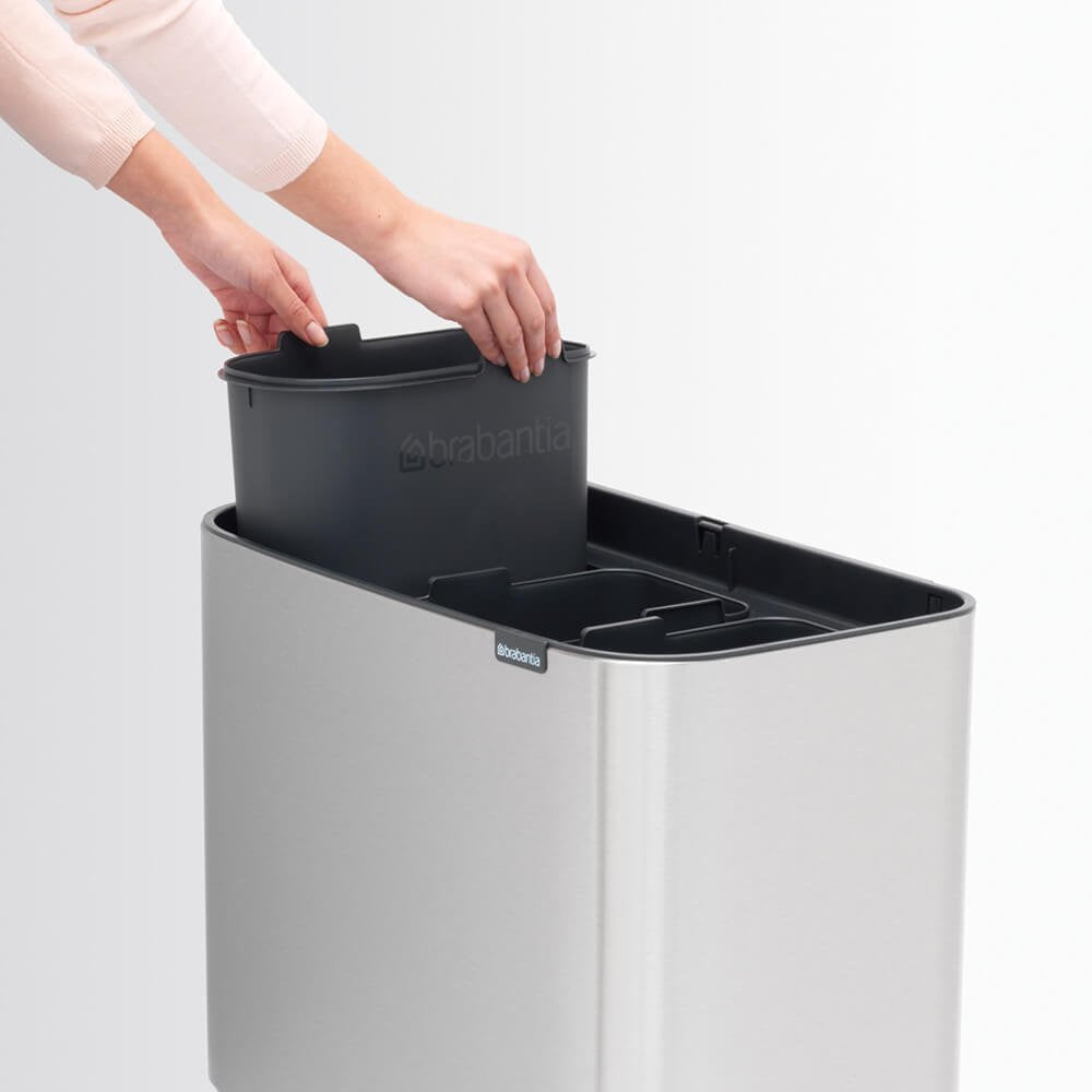 EAN 8710755316081 - Brabantia 316081 papelera 33 L Rectangular Acero inoxidable Negro, Acero inoxidable imagen 9