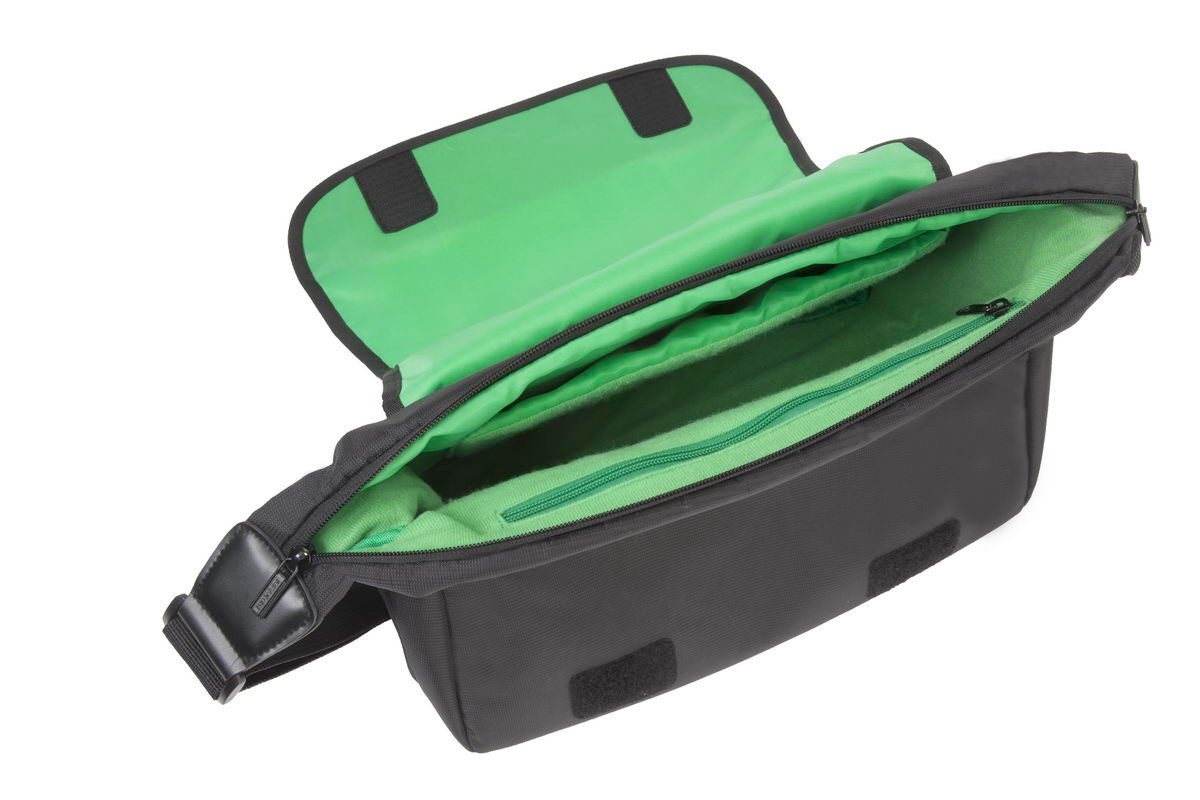 Bandolera Rivacase 7450 Negro