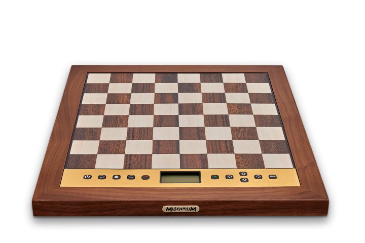 Computadora De Ajedrez Millennium The King Performance M830