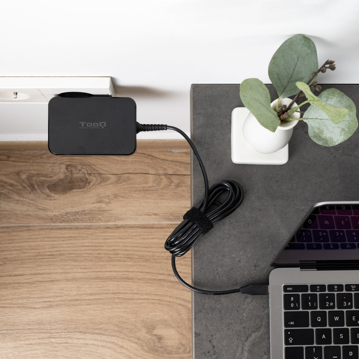 Cargador Portátil Gan Usb-C Pd 100w, Negro