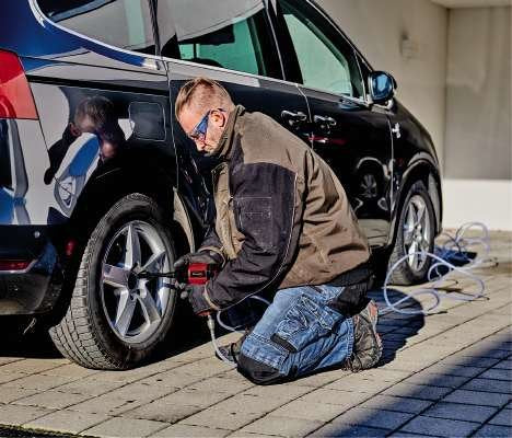 Einhell Pitcher De Aire Comprimido Tc-Pw 610 Negro/Rojo, Solemómetro 610 Nm, 1/2 ", Incl. 10 Alfileres 4138960