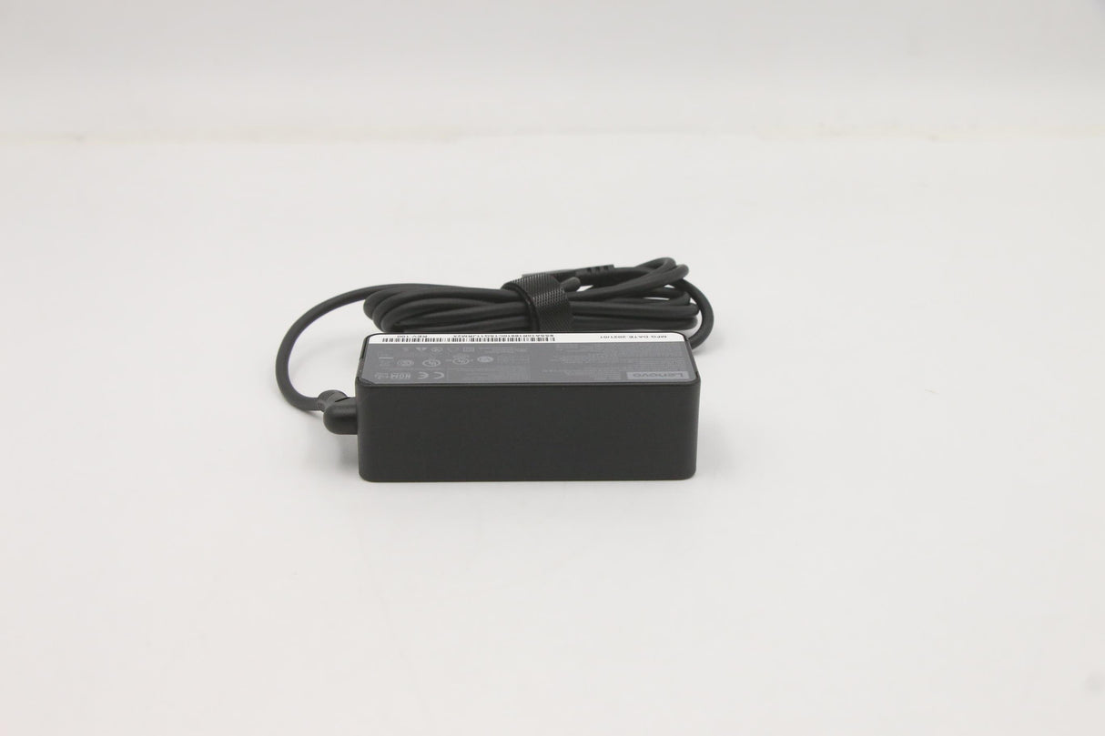 EAN 5704174263333 - Lenovo 5A10W86243 adaptador e inversor de corriente Interior 45 W Negro imagen 6