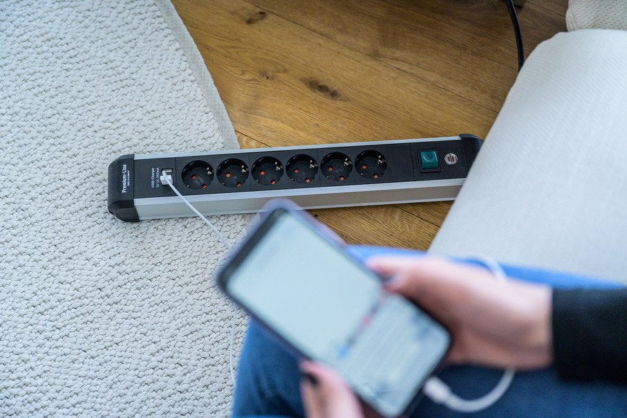 Regleta Brennenstuhl 1391030610 Base Múltiple 3 M 6 Salidas Ac Interior Negro, Plata