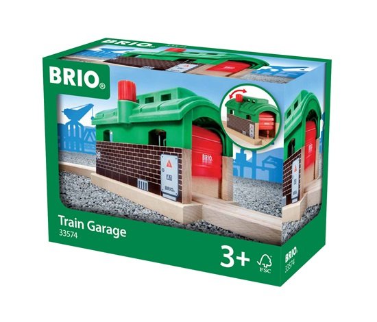 Brio World Caseta De Locomotoras Con Puerta Enrollable, Vía Férrea