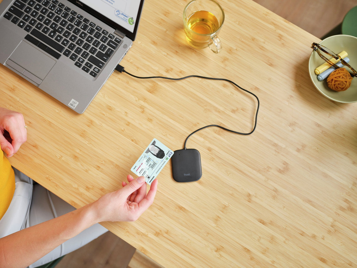 Lector De Dni Inteligente Trust Ceto Usb 2.0 Sin Contacto