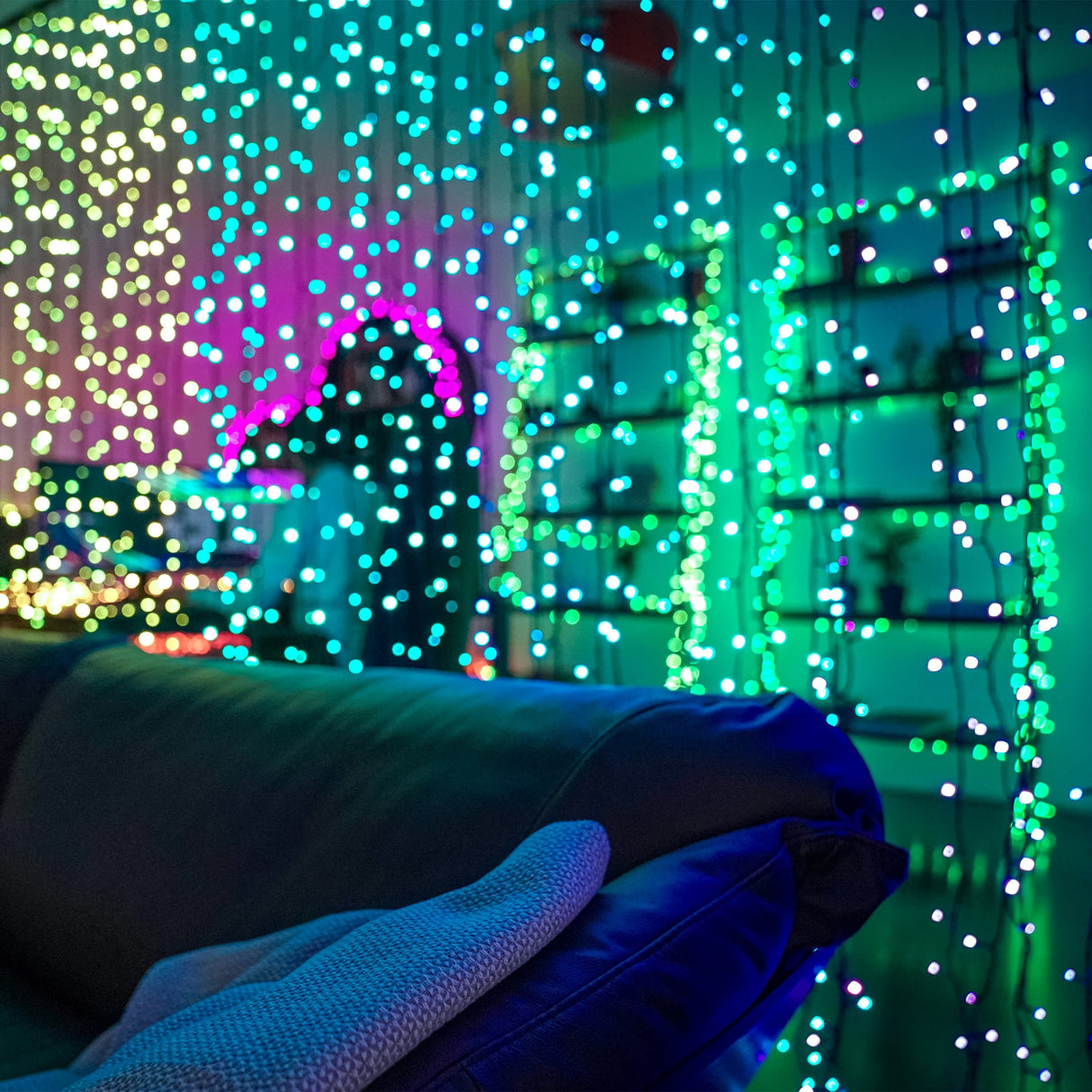 EAN 8056326672881 - Twinkly Curtain Wi-Fi/Bluetooth imagen 6