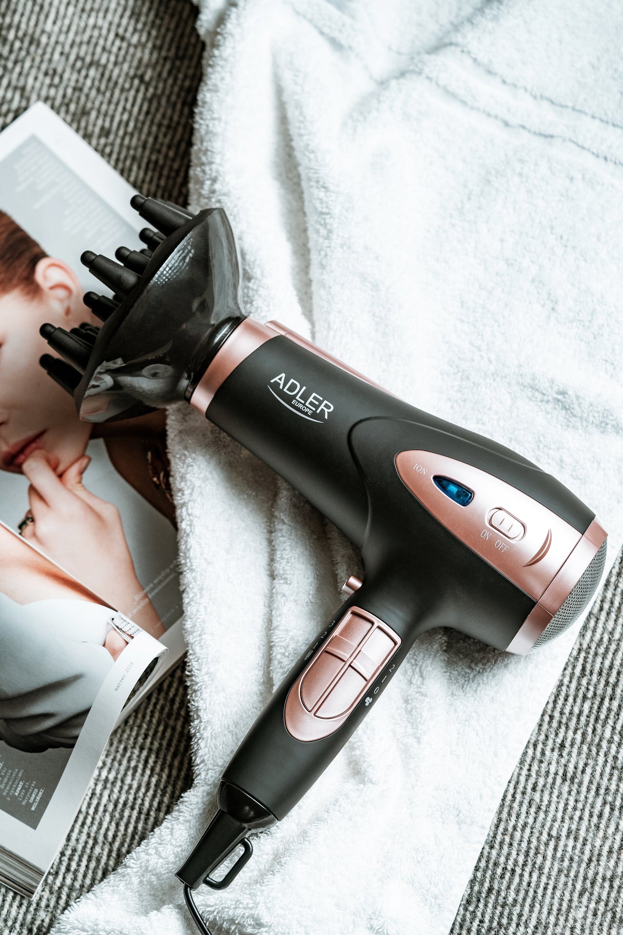 EAN 5903887801706 - Adler AD 2248B secador 2200 W Negro imagen 7