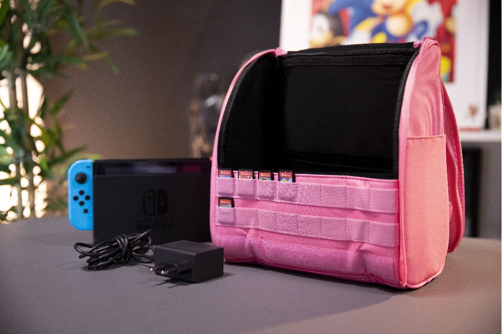 EAN 3328170286312 - Konix Unik Be Love Mochila Nintendo Rosa imagen 7