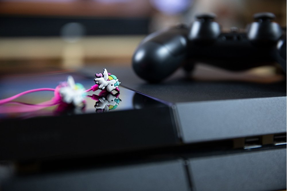 Auriculares Intrauditivos Konix Unik In-Ear Jack 3.5 Rosas