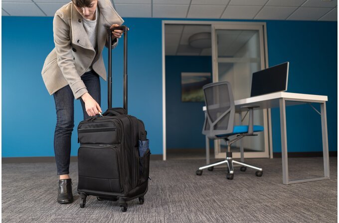 Kensington Contour 2.0 Pro Overnight Laptop Spinner 17''