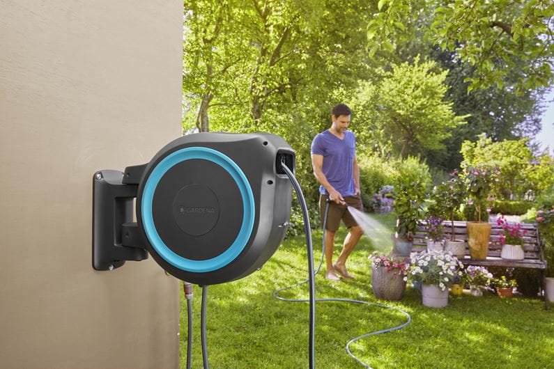 EAN 4078500052023 - Gardena 18620-20 carrete de manguera de jardín Carrete de pared Automático Negro imagen 2